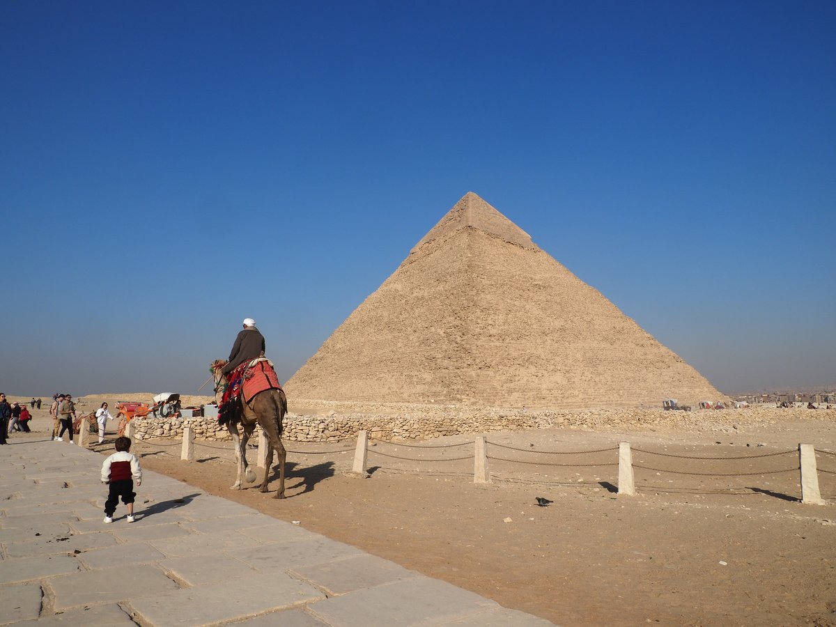 カフラーのピラミッド