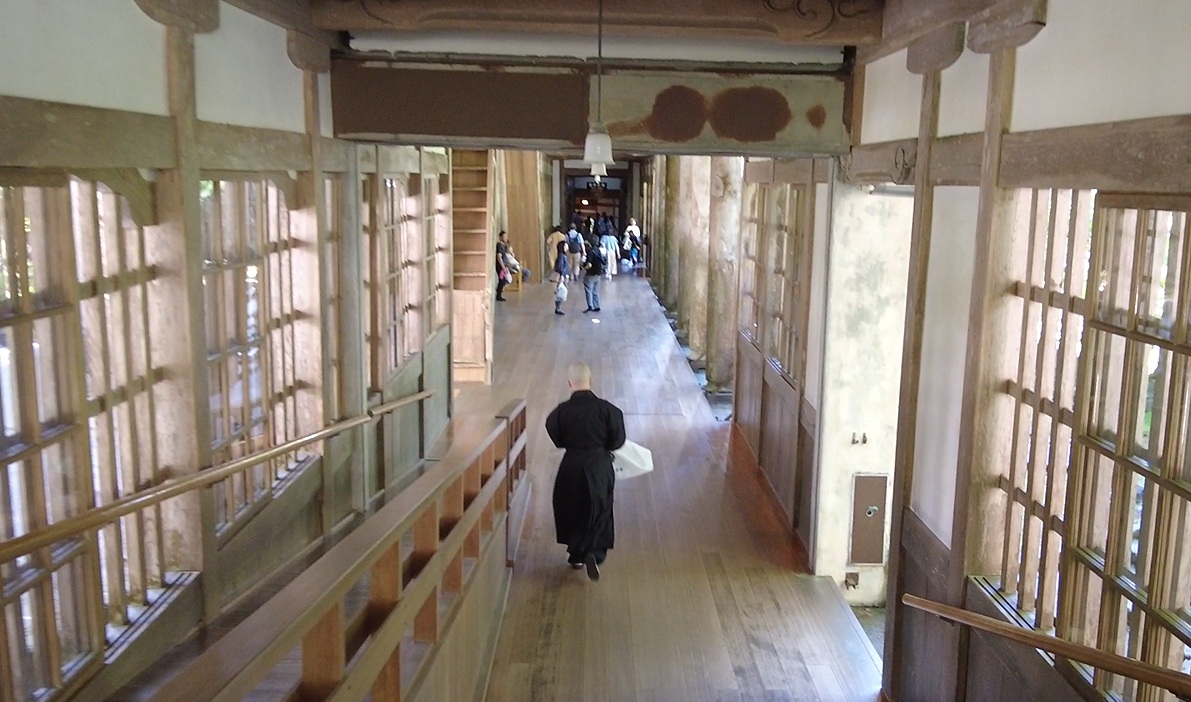 Zen monks walking at Eiheiji