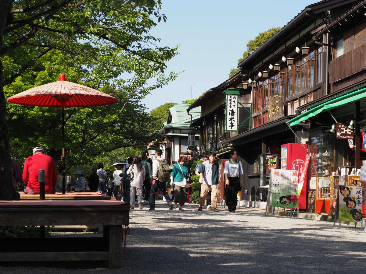 兼六園の茶店通り
