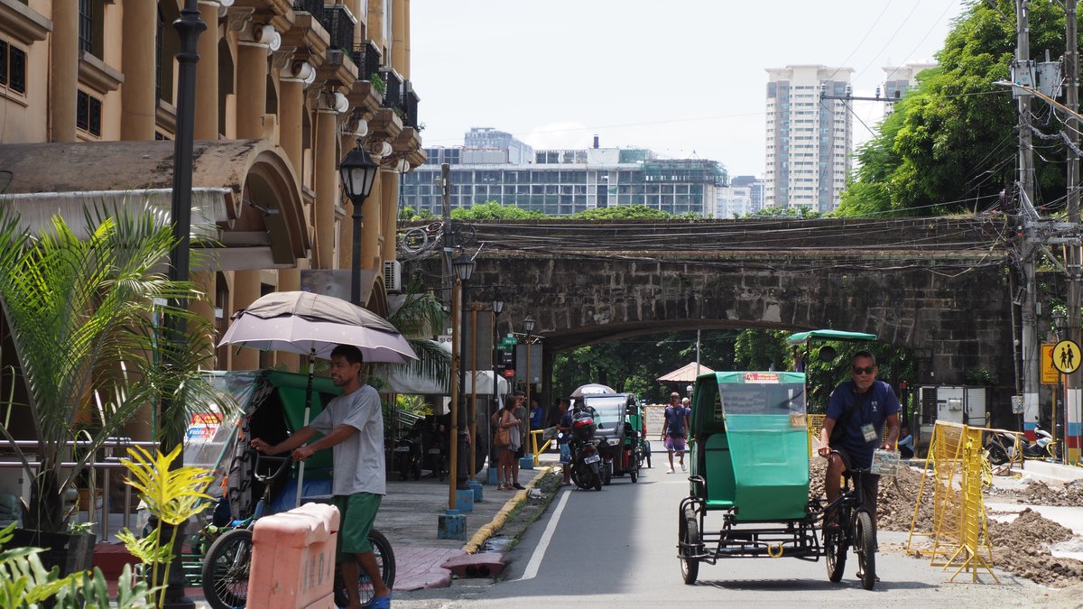 イントラムロス（城郭都市）の城壁